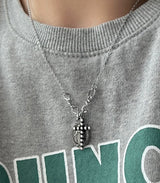 ボールドオーバルマリアクロスユニークネックレス / msi Bold Oval Maria Cross Unique Necklace