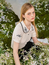 ブラックフラワーラウンドカラーニット / Black Flower Round Collar Knit