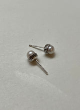 [92.5silver] ブラックラインパールピアス