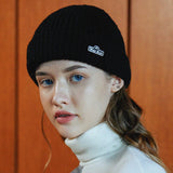 Dolphin logo badge beanie (6622460903542)