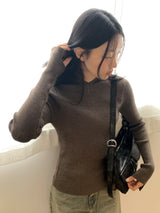 Unbarred two-pocket vintage washed leather shoulder bag