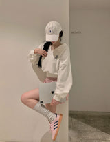 [New spring product 10%][BELLIDE MADE]襟付きクロップド刺繍スウェットシャツ