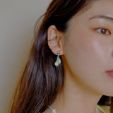 フラワーピアス/FLOWER BLUE EARRINGS