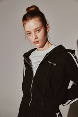 レーステープフードジップアップ
