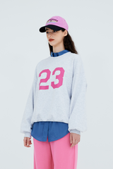 23プリントスウェットシャツ