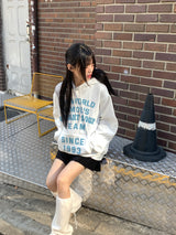 [Brushed lining] world lettering overfit hooded t-shirt