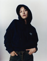 Wセラーロゴクロップドフーディー/W SELLER LOGO CROPPED HOODIE NAVY(CV2CFFM402A)