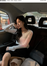 シンプルスクエアネックリブニット