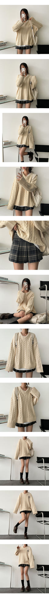 ロディ厚手ツイストVニット