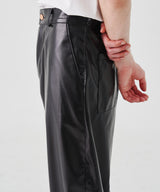 COATED OVERSIZED LEATHER PANTS (BLACK)