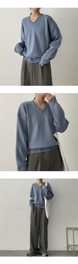 オリーブEネックニットウェア / Olive E-Neck Knitwear