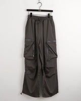 アコンジッパーポケットナイロンワイドツーウェイジョガーパンツ/ Acorn Zip Pocket Nylon Wide Two Way Joggers