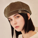VA Square Stud Octagon Velvet Beret / Beige