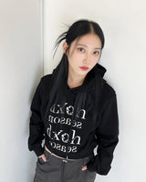 セミクロップシーズンロゴエンブロイダリーフーディ