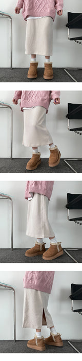 Canine Back Open V-neck Knit Skirt