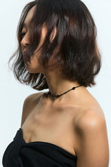 Black rose choker