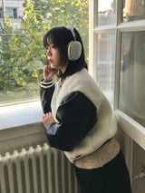 フレスノⅤネックニット