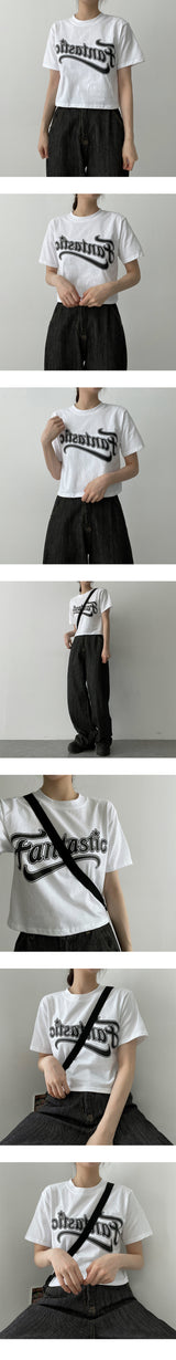 スティッククロップド半袖Tシャツ / Stick cropped short-sleeved T-shirt
