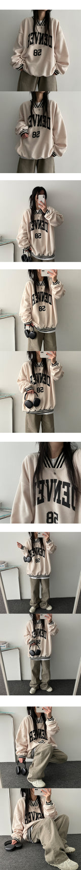 Deover Boxy Color Fleece Neck Sweatshirt