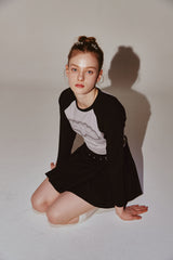 Signature Logo Graphic Reglan Long Sleeve Black