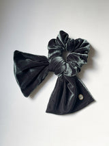 Vintage Mood Cameo Velvet Ruffle Scrunchie[Deep Green] 