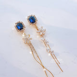 Diamond Petals Piercing - Navy (fromis_9 Nakyung Piercing)