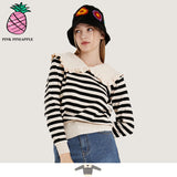 ラッフルカラーセーター/RUFFLE COLLAR SWEATER