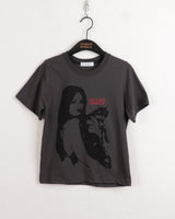 ハギングキャットプリントセミクロップド半袖Tシャツ / Hugging Cat Print Semi-cropped Short Sleeve T-shirt