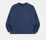 Basic crew-neck over long sleeve