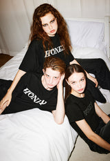 ハニー ロゴ ホットフィックス クロップ T / CHARMS HONEY LOGO HOTFIX CROP T BK