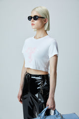 グラフィックプリントクロップドTシャツ / GRAPHIC PRINT CROPPED T-SHIRT