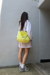 messenger bag (yellow)