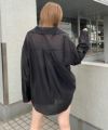シャイニーシャツ