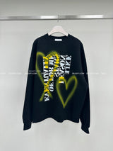 [UNISEX] Heart lettering oversized fit sweatshirt