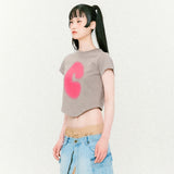 シンボルスカーフクロップド半袖Tシャツ