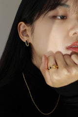 Oval onyx earrings