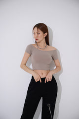 プレーン オフショルダー クロップ Tシャツ / TOP(9393) Plain Off Shoulder Crop Tee