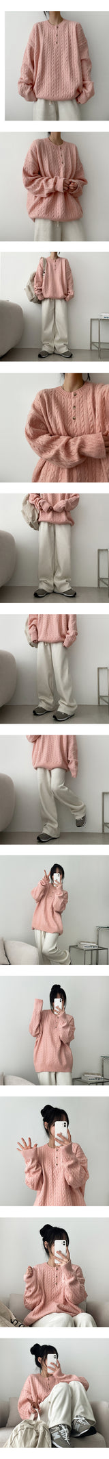 Berin Henley Neck button twisted knitwear