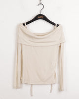 ツイルリボンストラップオフショルダースリットクロップドロングスリーブTシャツ
