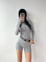 Two-piece ribbed slim pants (Belt included)