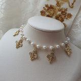 リトルフルール・ド・リスパールチョーカーネックレス / Little Fleur-De-Lis Pearl Choker Necklace