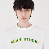 ロゴTシャツ