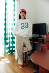23プリントスウェットシャツ