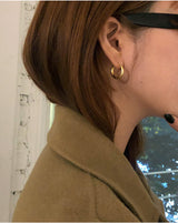 LUSTER EARRING