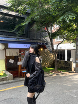 オフショルダースリットウィンドアノラックパーカー / shoulder slit wind anorak hood