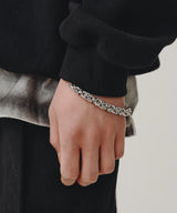 BOLD CHAIN BRACELET
