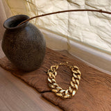 Gold Chain Short Necris