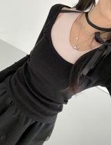 バレエコアUネックリボンチョーカースリムTシャツ / Ballet Core U-neck Ribbon Choker Slim T-shirt