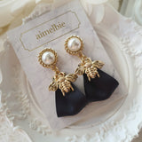 クラシックビーアンドリボンピアス / Classic Bee and Ribbon Piercing - Black
