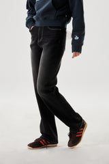CHERRY SPAN SLIM-FIT DENIM PANTS [BLACK]